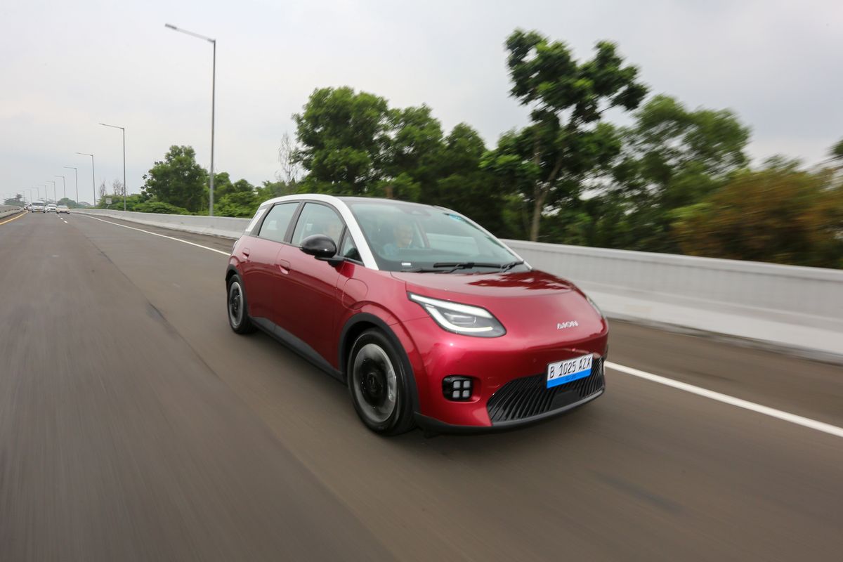 mobil, mobil listrik, penjualan, Aion, aion ut, Penjualan Aion UT Capai 2.500 Unit, Tipe Premium Paling Dicari