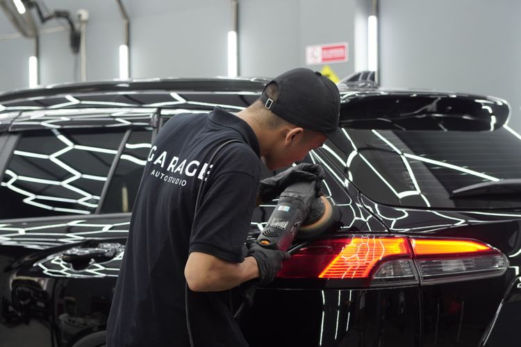 tips perawatan mobil, memoles mobil, cat ulang mobil, tunggu beberapa pekan, Kesalahan Umum Setelah Pengecatan Mobil: Jangan Langsung Dipoles
