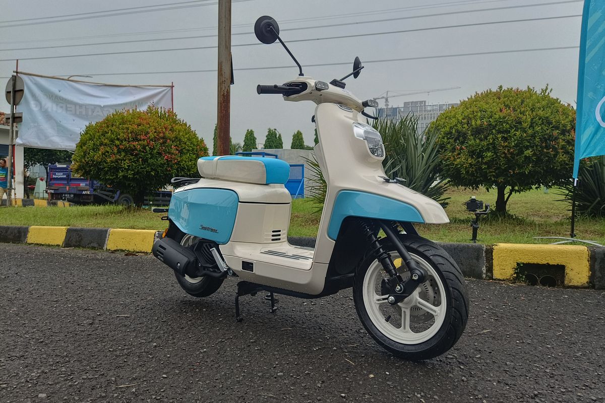 WMoto Swiftbee 125, Yamaha Fazzio, Perbandingan motor, skutik unik, Yamaha Fazzio vs WMoto Swiftbee 125: Mana yang Lebih Unggul?