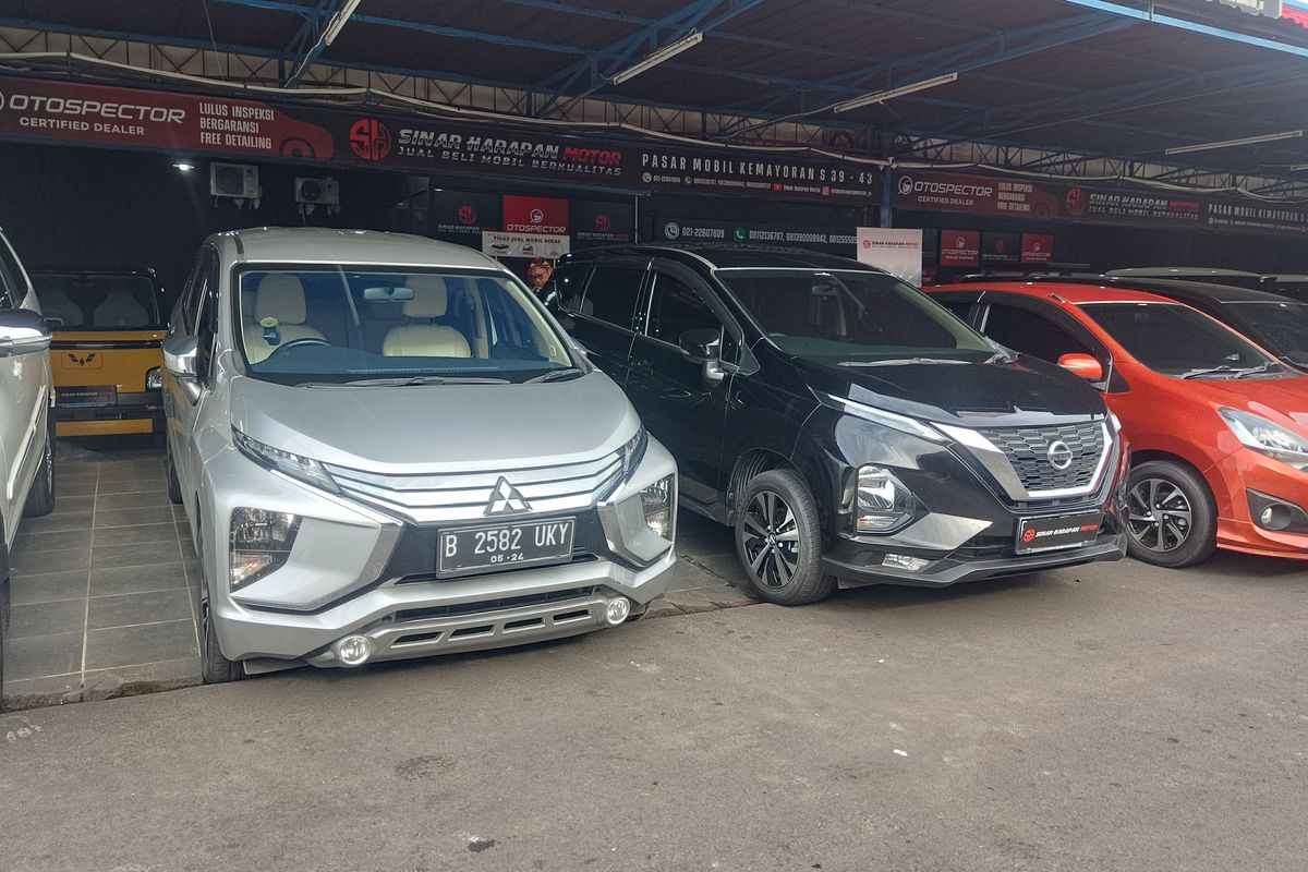 Mobil bekas, LMPV, Nissan Livina, Mitsubishi Xpander, mobil bekas, nissan livina, Mobil Bekas LMPV: Mengapa Nissan Livina Kurang Diminati?