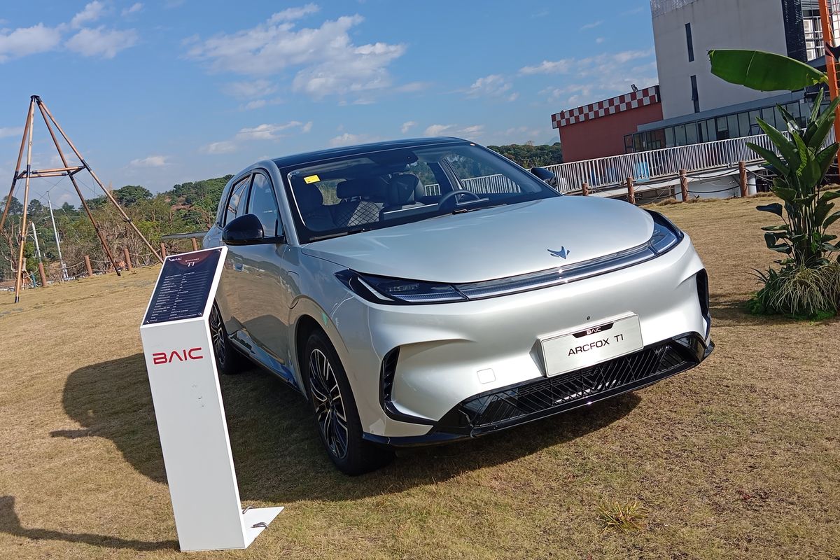 BAIC Indonesia Siapkan Diler untuk Arcfox T1 Mobil Listrik Murah