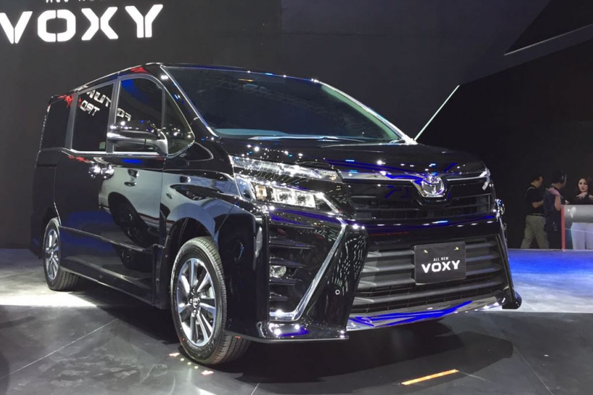 toyota voxy, Voxy, pajak mobil baru, pajak tahunan, pengalaman pakai toyota voxy, Pajak Toyota Voxy 2020, Nyaris Rp 10 Juta per Tahun