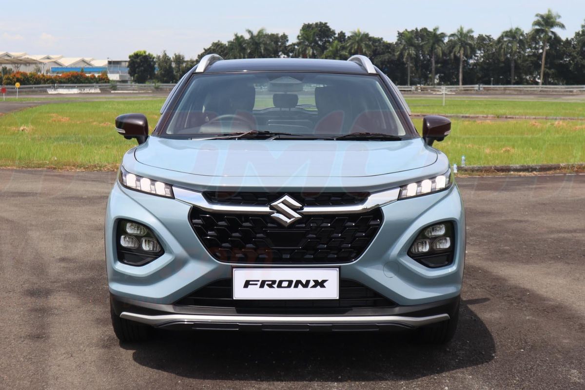Suzuki Fronx, SUV ringkas, suzuki fronx, Pasar otomotif, Fitur ADAS, Suzuki Fronx, Penantang di Segmen SUV Ringkas