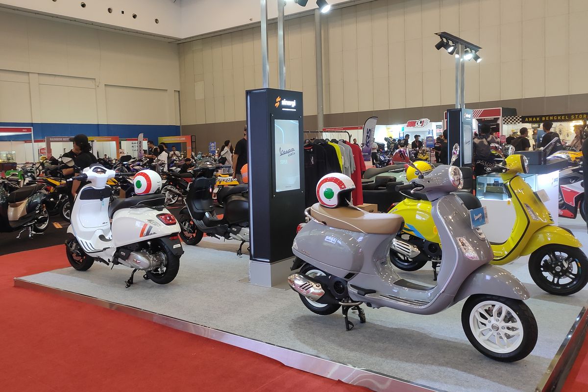 Vespa Hadir di IMOS 2025, Bawa 5 Model Andalan