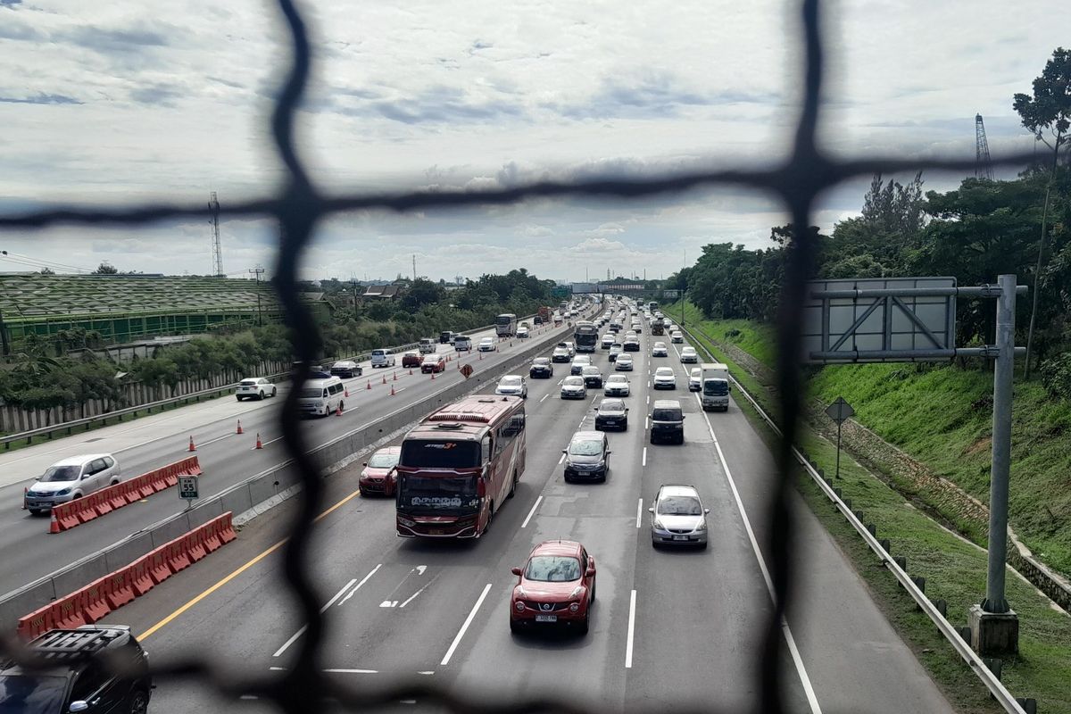 pengemudi, Pengemudi, arus balik, keselamatan berkendara, mobil, Strategi Pembagian Waktu Berkendara agar Tetap Bugar Saat Perjalanan Jauh