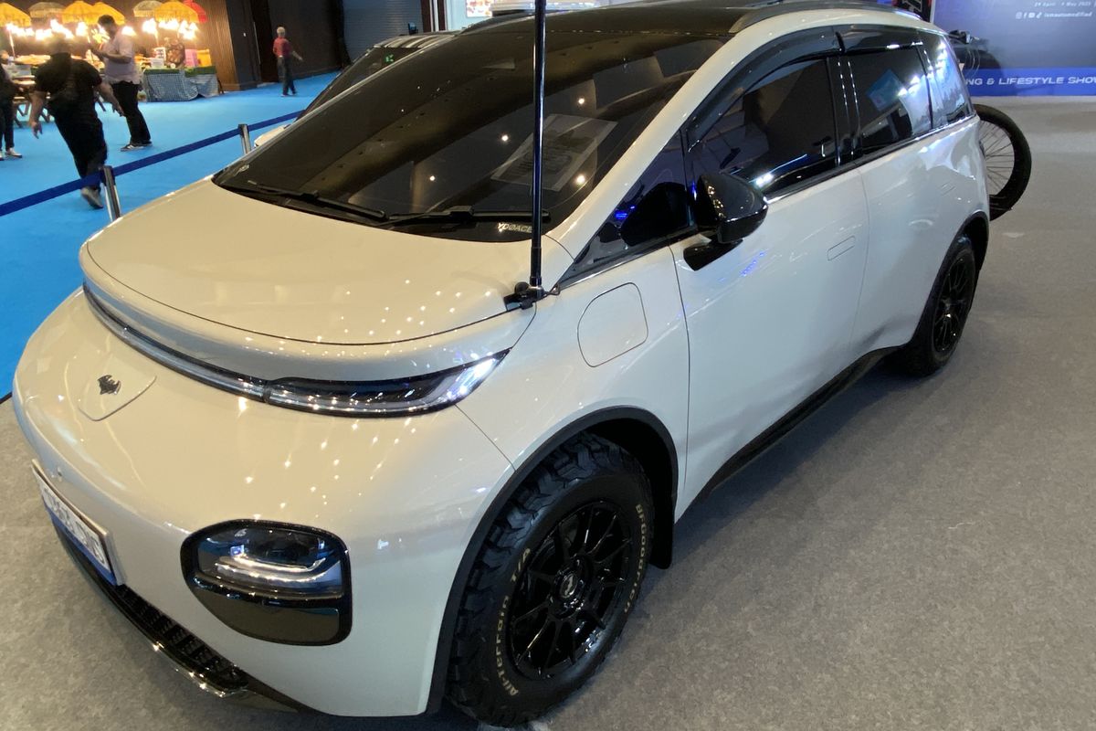 Wuling, modifikasi, mobil listrik, Wuling Cloud EV, off road, kendaraan listrik, Off Road, Modifikasi Cloud EV, Tampil Gagah dengan Sentuhan Off Road Ringan