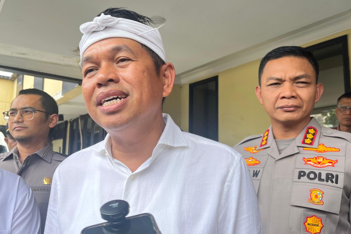 Mobil mewah, Lexus, LX 600, Gubernur Jawa Barat, Jabar, Dedi Mulyadi, mutasi, leasing, Mutasi, mobil mewah, gubernur jawa barat, mobil dedi mulyadi, dedi mulyadi nunggak pajak, Soal Mobil Lexus Dedi Mulyadi Nunggak Pajak, Bolehkah Mobil Masih Kredit Dimutasi?