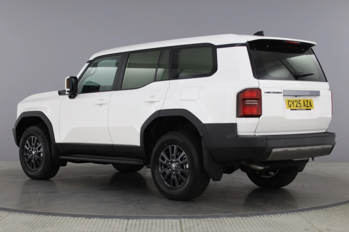Toyota, Land Cruiser Prado, kendaraan niaga, Land Cruiser Commercial, Toyota Safety Sense, Toyota Jajaki Pasar Kendaraan Niaga Pakai Land Cruiser Prado