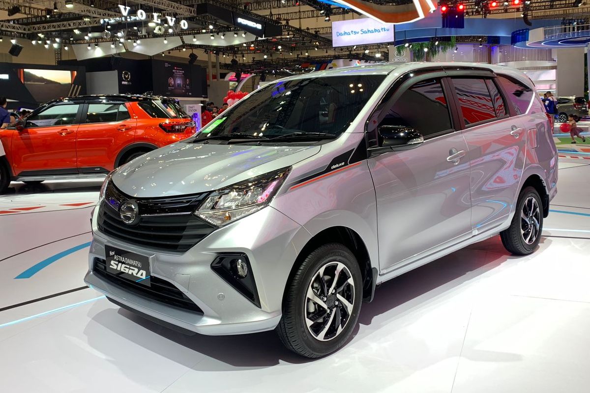 Low Cost Green Car, Daihatsu Sigra, Honda Brio Satya, penjualan otomotif, low cost green car, LCGC Turun, Namun Daihatsu Sigra Tetap Tangguh di Pasar