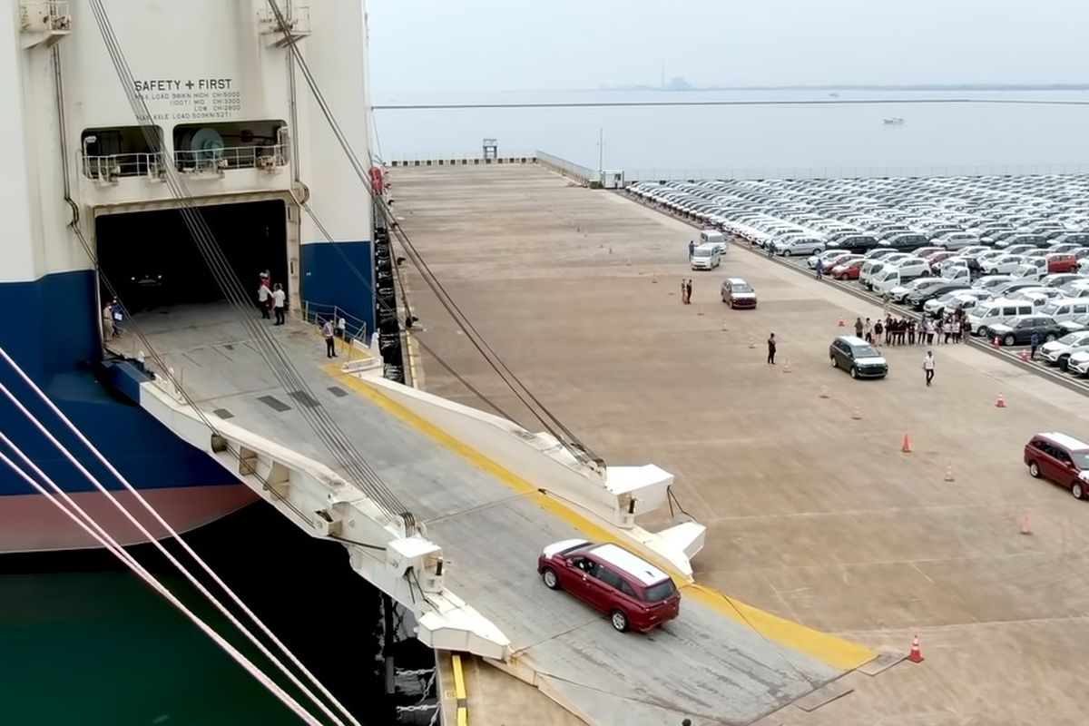Gaikindo, ekspor mobil, pertumbuhan signifikan, Toyota, toyota, Ekspor Komponen Mobil Indonesia Turun 14,4% di 2025