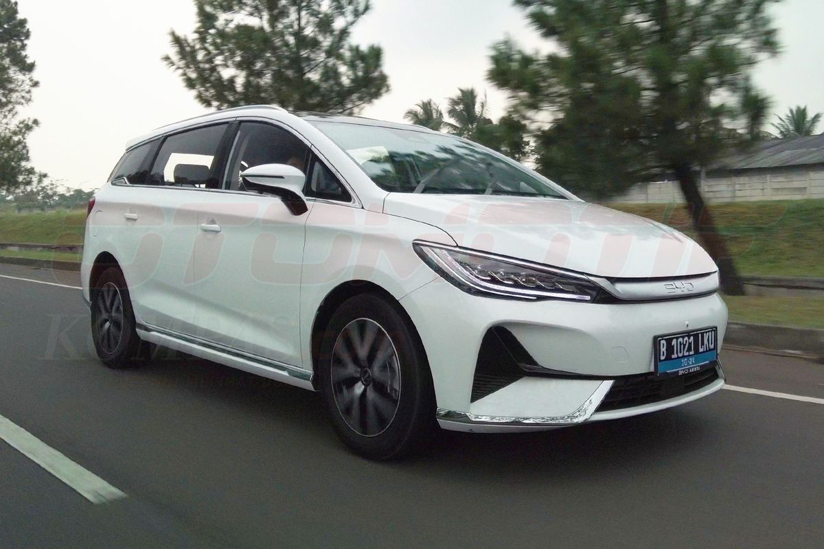 mobil listrik, kapal penyeberangan, Mudik Lebaran, tarif tol, SPKLU, Jakarta-Palembang, mudik naik mobil listrik, Biaya Mudik Jakarta-Palembang Naik Mobil Listrik M6, Ioniq 5, MG4 EV
