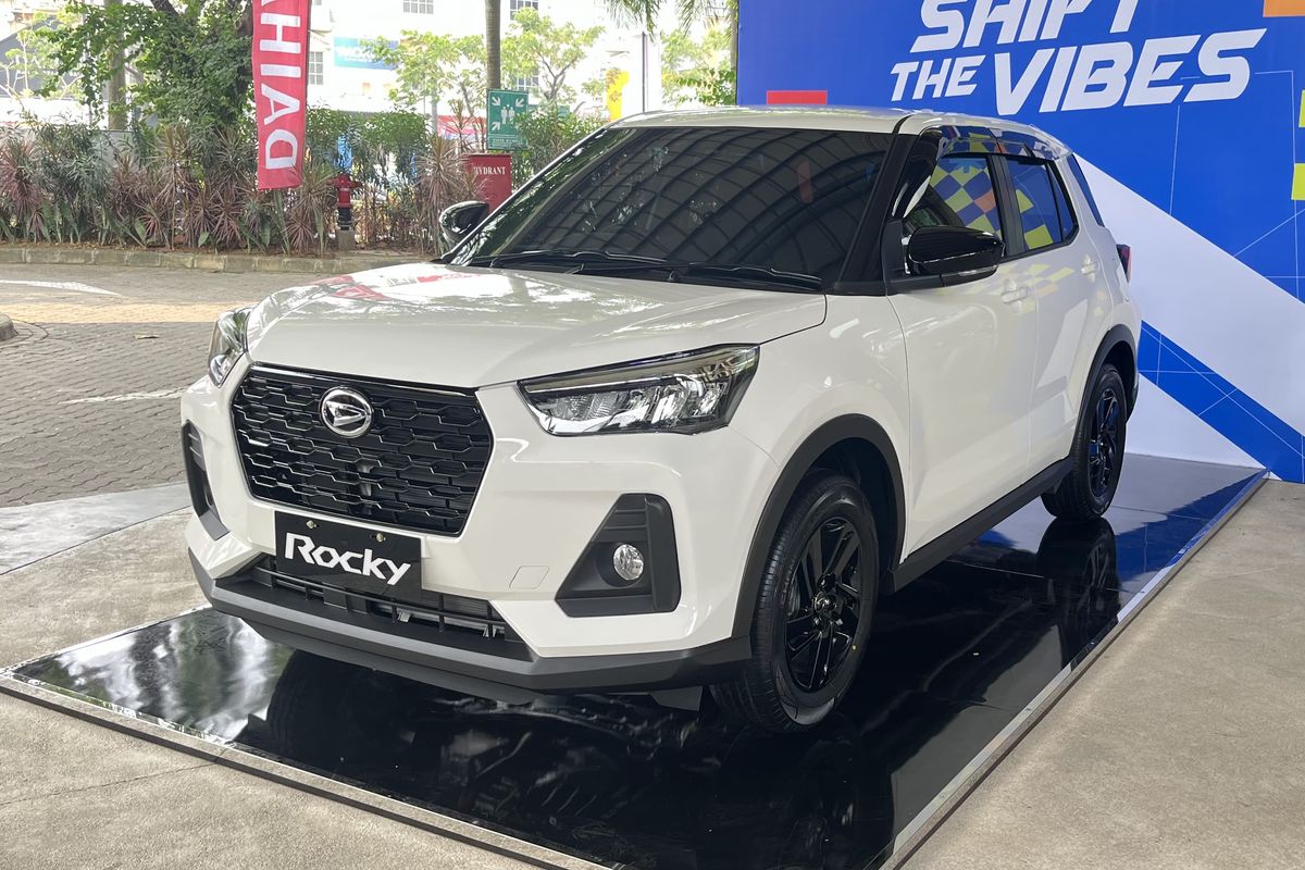 Hyundai, Wuling, daftar harga mobil, Suzuki, Daihatsu Rocky, Raize, LSUV, Fronx, Daihatsu Rocky Bersolek, Cek Daftar Harga Terbaru LSUV Oktober 2025