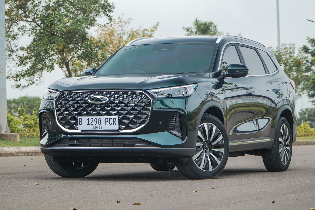 Chery Super Hybrid, Tiggo 8 CSH, konsumsi, Honda BeAT, Innova Zenix HEV, Chery Tiggo 8 CSH, SUV 7-Seater yang Siap Senggol Innova Zenix (Video)