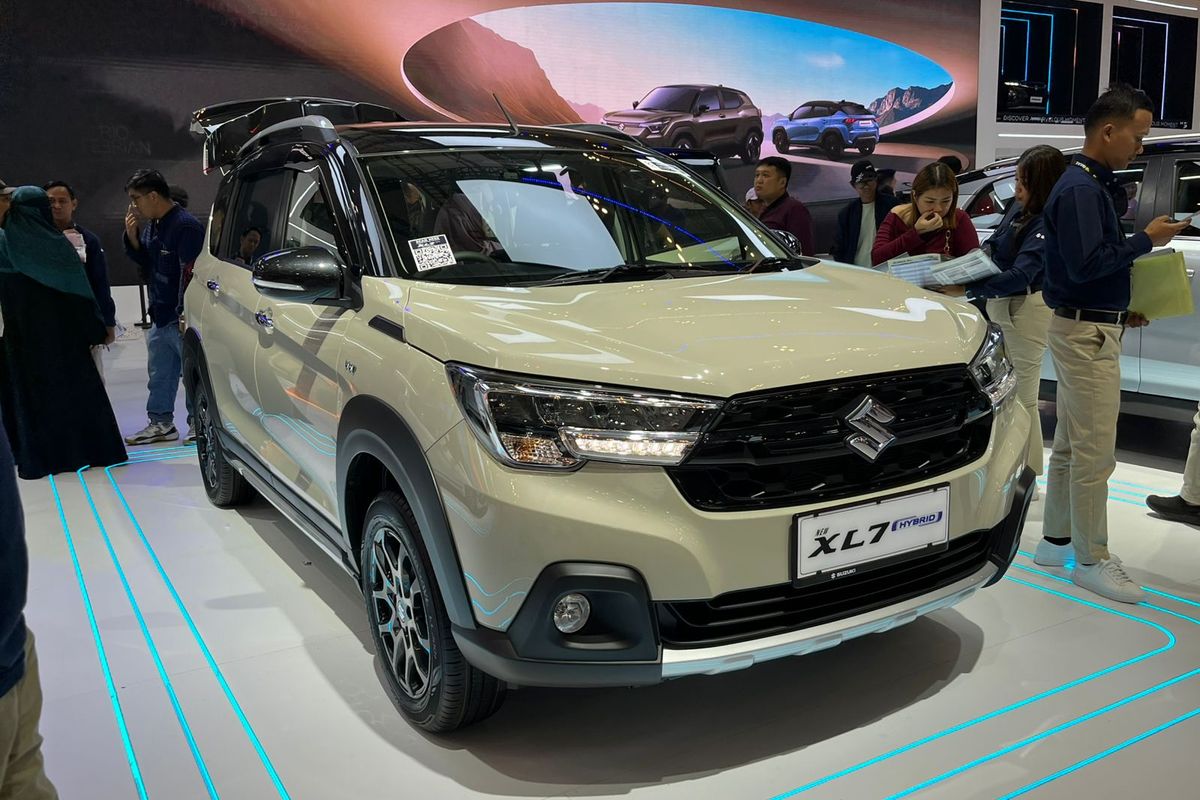 potongan harga, LSUV, Daihatsu Rocky e-Smart Hybrid, Diskon Mobil, SUV murah, Suzuki Ertiga Hybrid, Diskon LSUV Hybrid di GIIAS 2025, Tembus Rp 30 Jutaan