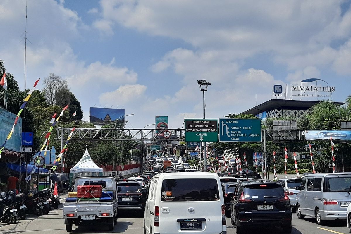 pajak progresif kendaraan, kemacetan lalu lintas, Kepadatan jumlah kendaraan, Kemacetan Lalu Lintas Tak Selalu karena Kepadatan Kendaraan