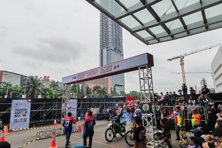Keseruan Nonton Kompetisi Motor Trail di IIMS 2026