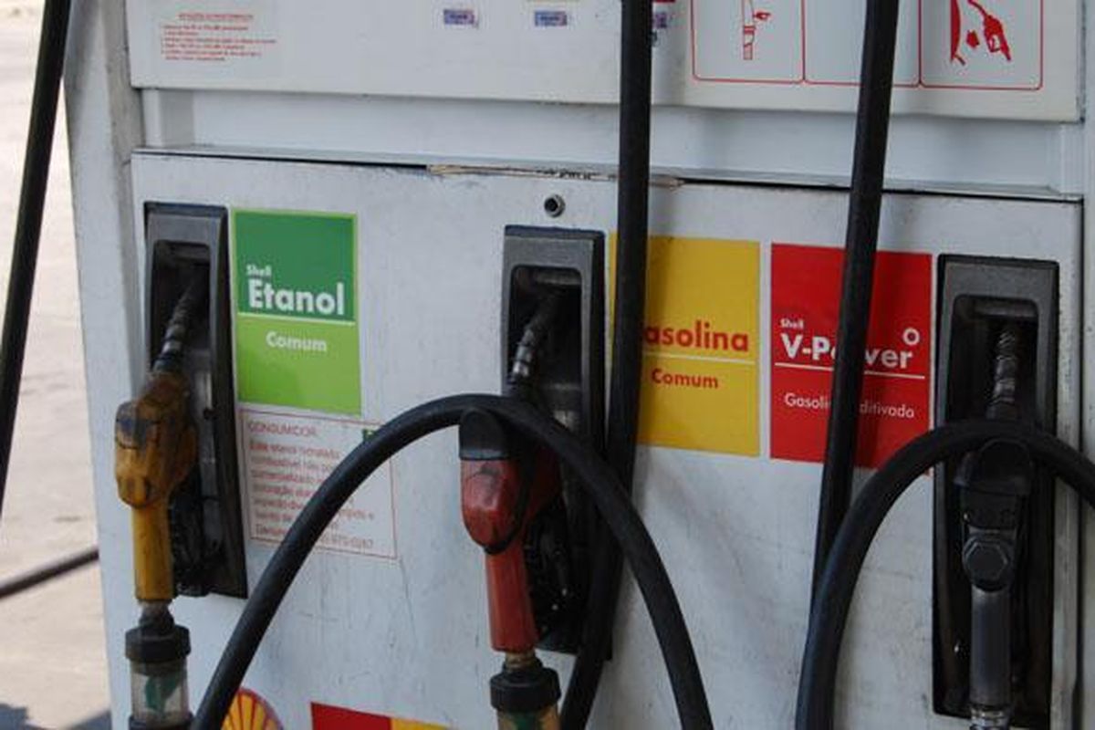 Vivo, Shell, Pertamina, badan usaha, etanol, SPBU, bbm swasta, base fuel, Etanol di BBM: Penjelasan Pakar, Dampak ke Mesin, dan Biaya Produksi
