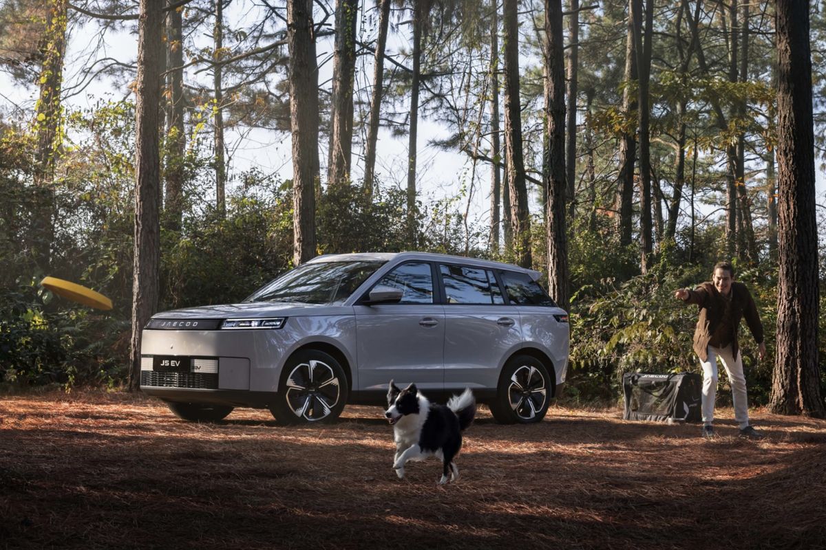 Efisiensi Biaya Jadi Pertimbangan Konsumen Daerah Beli Mobil Listrik