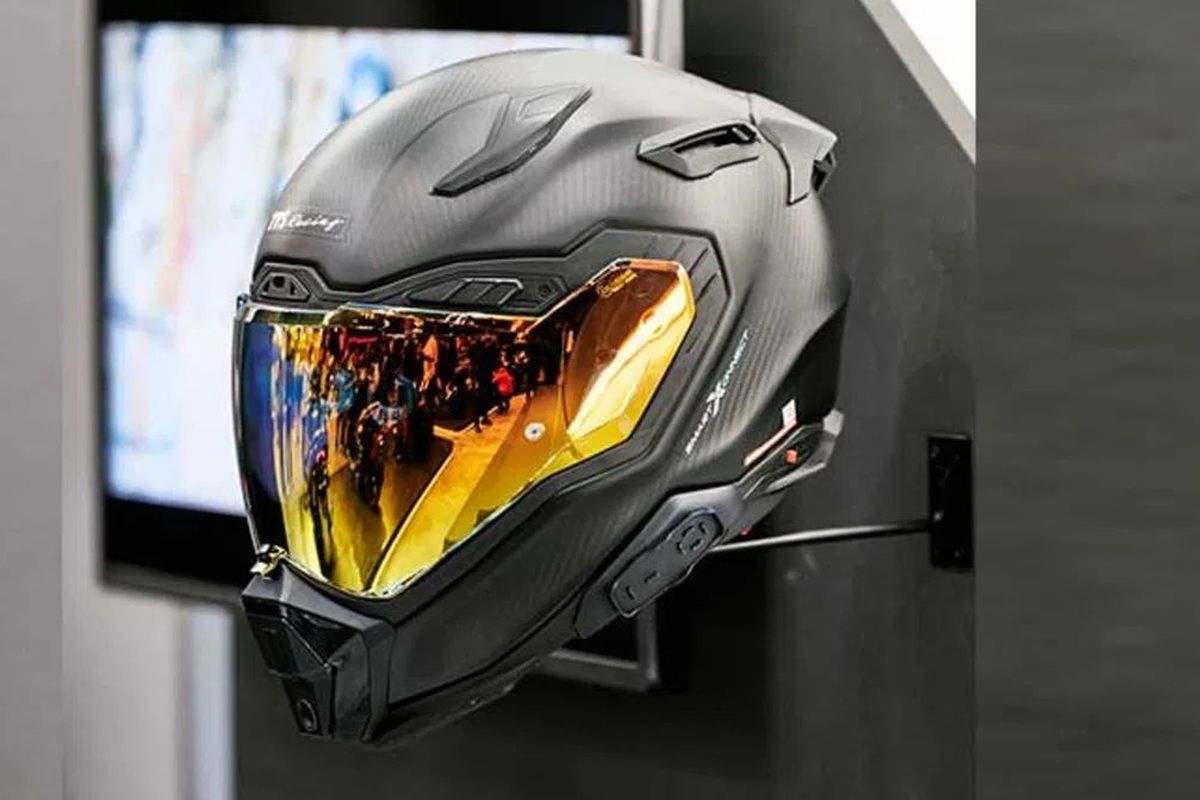 Helm Canggih TVS dengan Augmented Reality