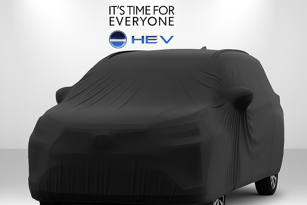 Toyota Veloz Hybrid Meluncur di GJAW 2025, Berapa Harganya?