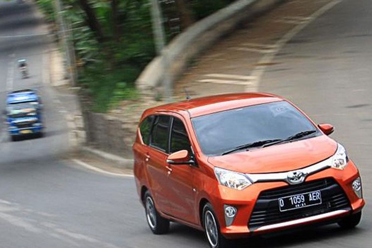 mematikan AC mobil, menyalakan AC mobil, Mematikan AC Mobil, Mitsubishi Destinator, Kena Tilang di Luar Kota, Penjualan Mobil Hybrid, Menyalakan AC Mobil, Populer Otomotif, artikel terpopuler, Penjualan mobil hybrid, kena tilang di luar kota, Mematikan AC Saat Menanjak, Ketilang di Luar Kota