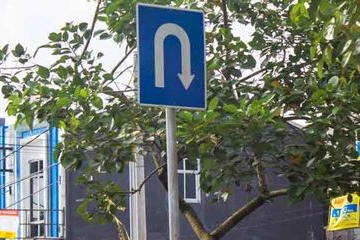 Putar balik, putar balik, lampu sein, berkendara aman, sepeda motor, Cara Aman Melakukan Putar Balik di Jalan Raya untuk Pengendara Motor