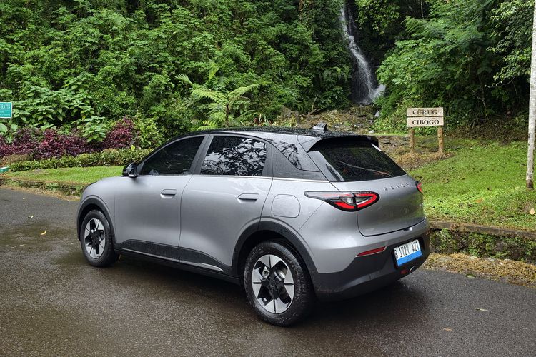 Catatan Saat Test Drive Geely EX2 dari Jakarta ke Cibodas