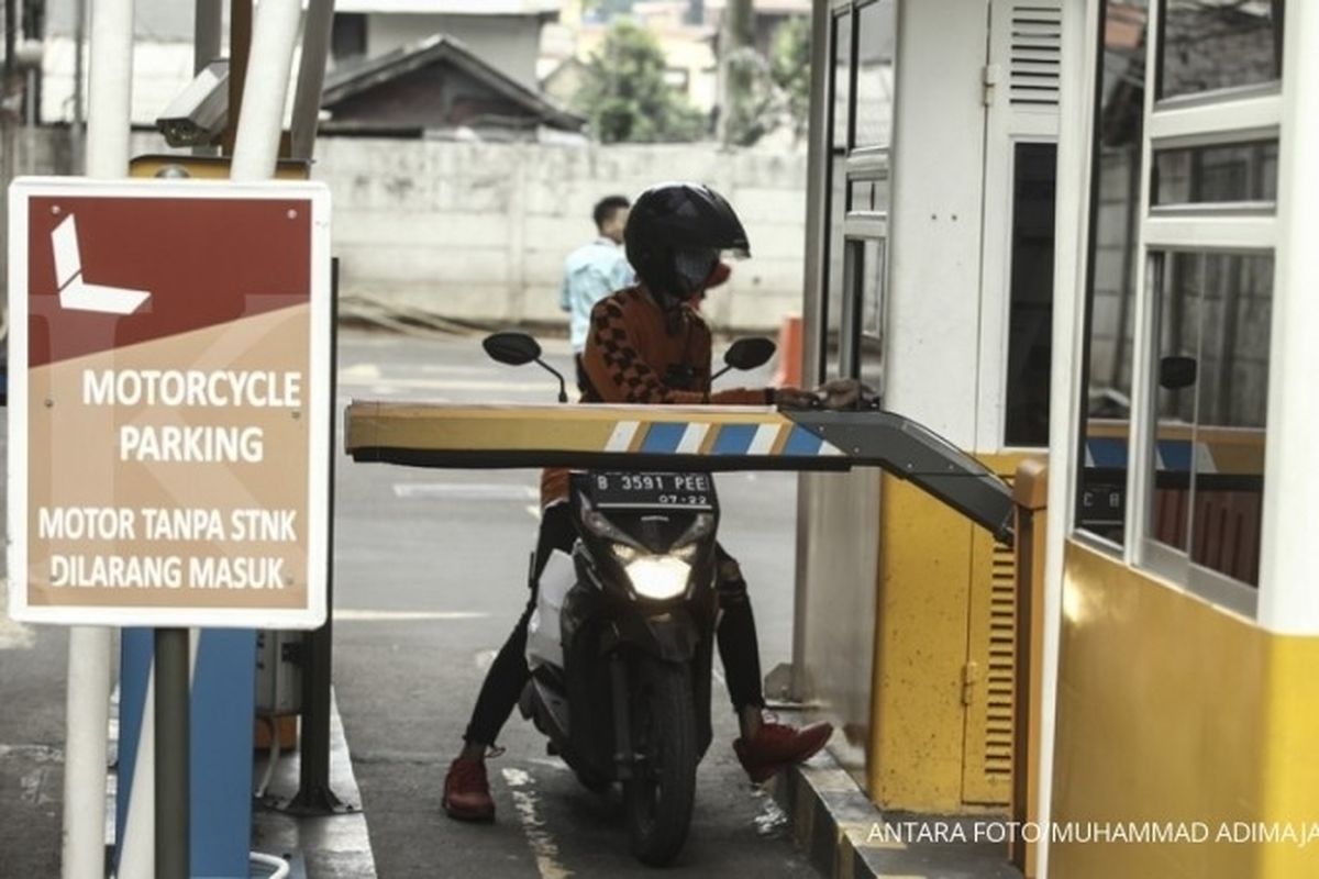 parkir, parkir mobil, parkir motor, sistem parkir, Parkir Tanpa Petugas, Efisien tapi Punya Risiko Keamanan