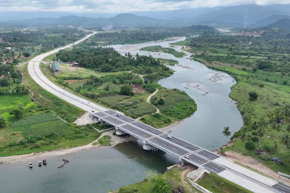 Hutama Karya, tarif jalan tol, Tol Padang-Sicincin, gratis untuk umum, Tol Padang-Sicincin Resmi Dibuka, Gratis di Awal Pengoperasian