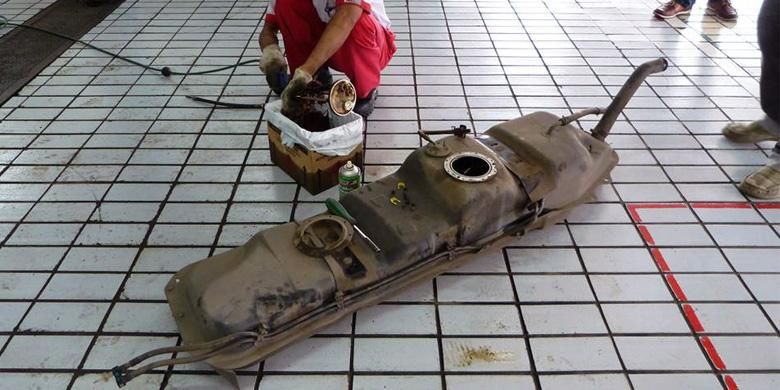 Jangan Biarkan Tangki BBM Mobil Sering Kosong, Ada Risikonya