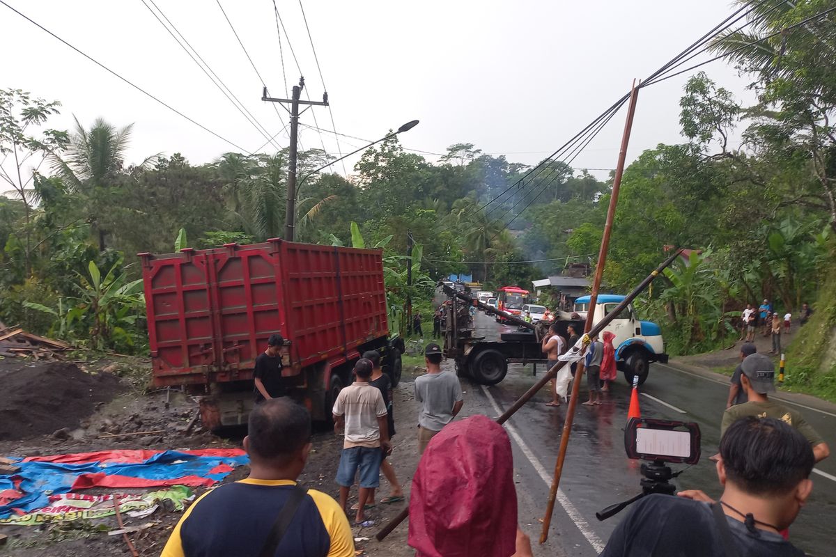 rem blong, rem blong pada truk, penyebab rem blong, truk rem blong, Tiga Penyebab Truk Mengalami Rem Blong