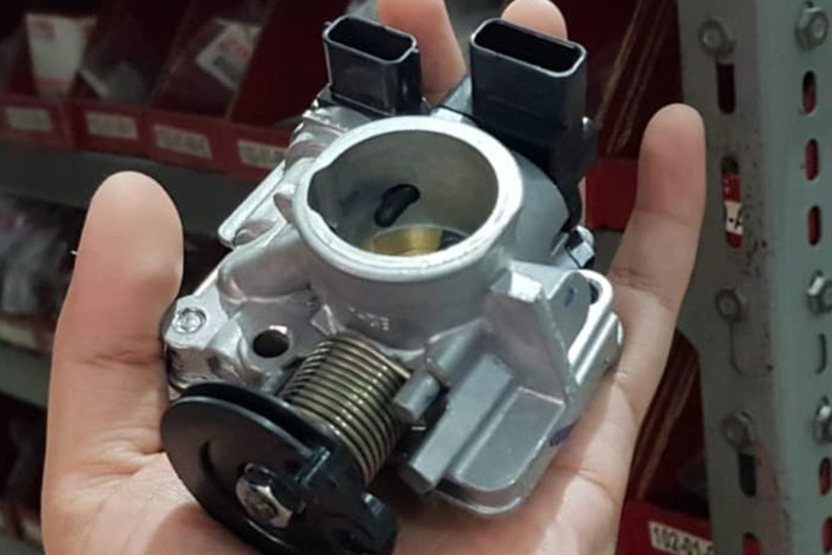 sepeda motor, Injeksi, karburator, motor, Kenapa Motor Sekarang Jarang Pakai Karburator?