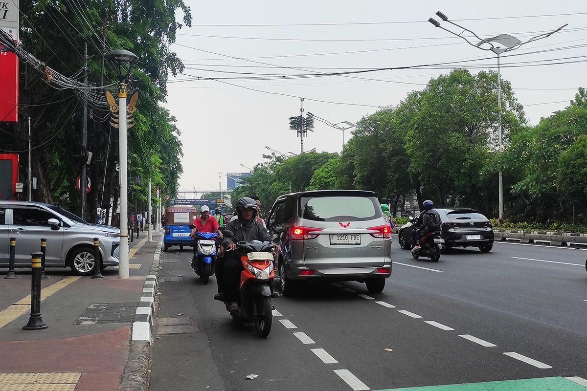 macet, pelanggaran lalu lintas, melawan arus, Melawan Arus dan Terobos Lampu Merah Jadi Pemicu Utama Kemacetan
