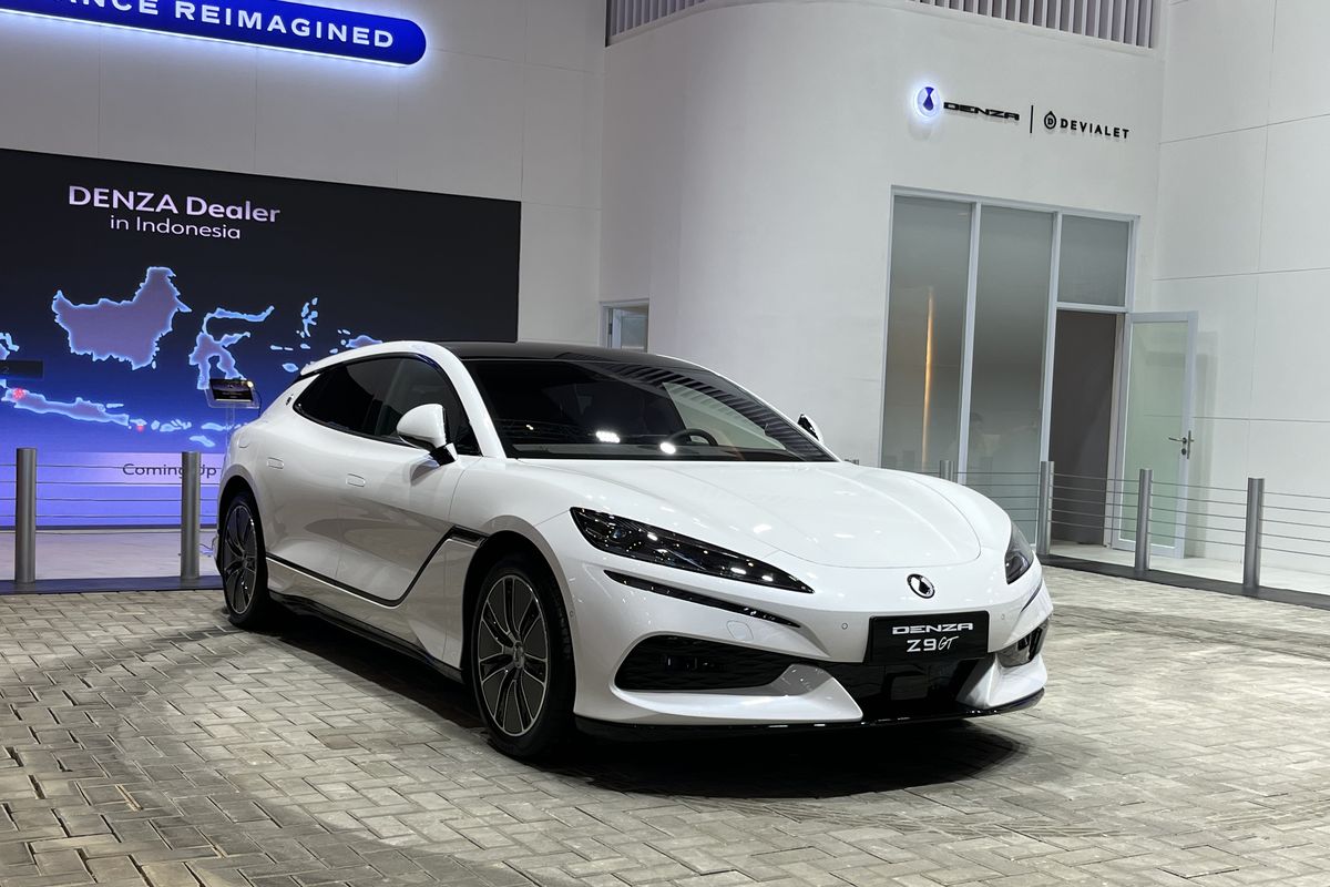 BYD Motor Indonesia, mobil listrik, Denza Z9, GIIAS 2025, GIIAS 2025: BYD Luncurkan Denza Z9 dengan Booking Fee Rp 50 Juta