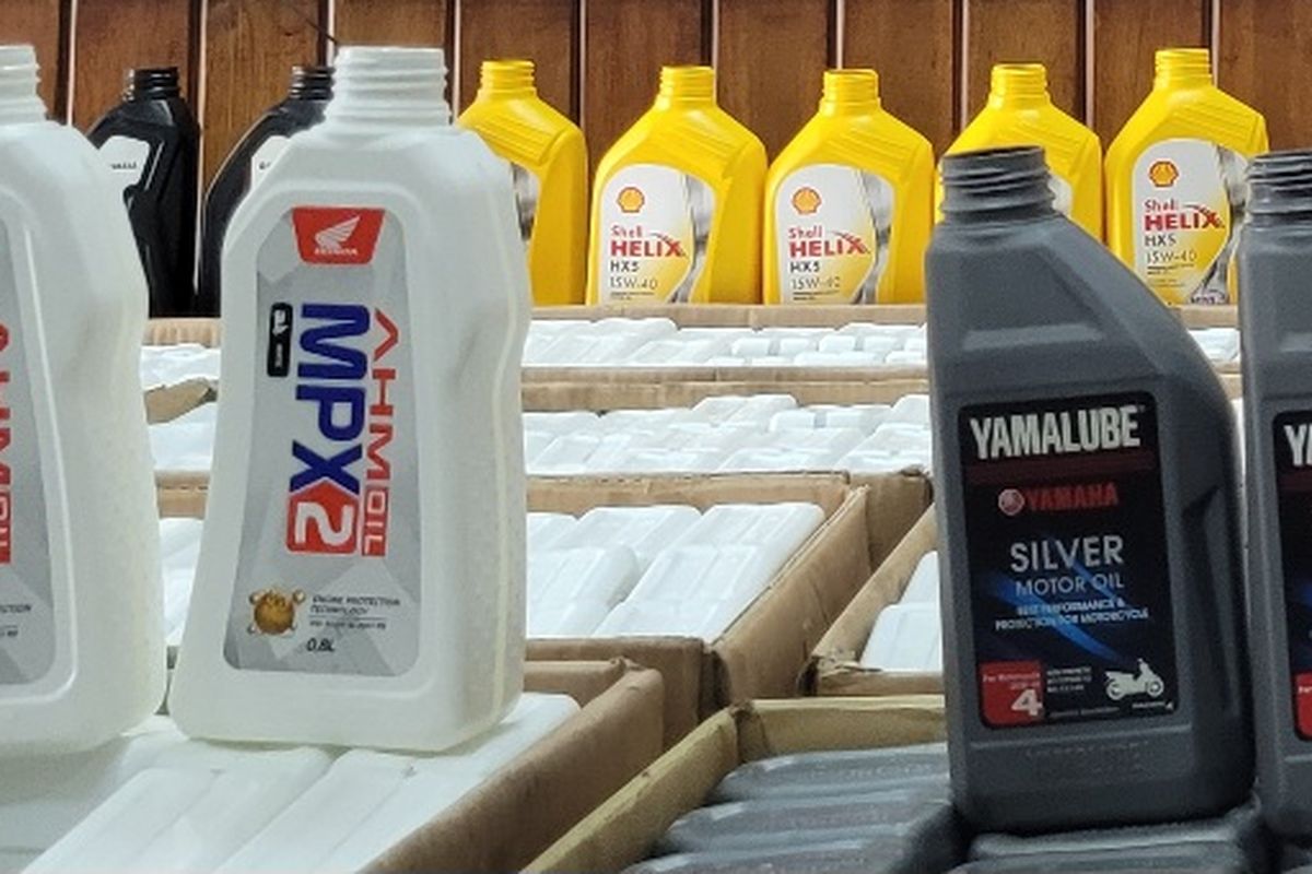 oli palsu, Oli palsu, jangan tergiur oli murah, Oli murah, Saat Beli Oli Mesin Jangan Tergiur Harga Murah