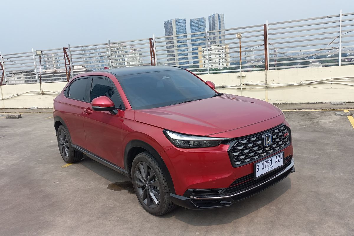 kenyamanan berkendara, harga kompetitif, SUV Hybrid, Honda HR-V, Review Honda HR-V RS e:HEV: Kenyamanan dan Suspensi Meningkat