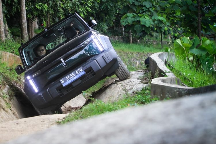 harga, motor listrik, mobil listrik, akselerasi, masalah, Chery J6, Update Harga Chery J6, Spesifikasi, dan Curhat Konsumen