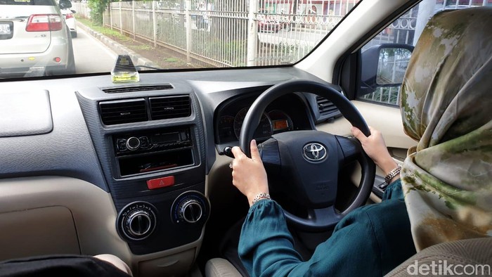 Array,Sertifikat Kursus Nyetir Jadi Syarat Bikin SIM, Gimana kalau Belajar Sendiri?