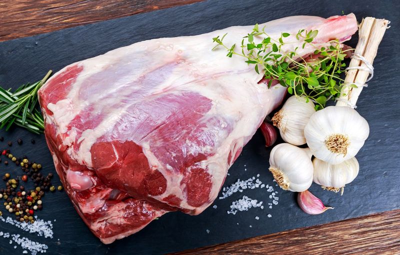 Array,5 Tips Konsumsi Daging Kurban saat Idul Adha Agar Tetap Aman dan Sehat