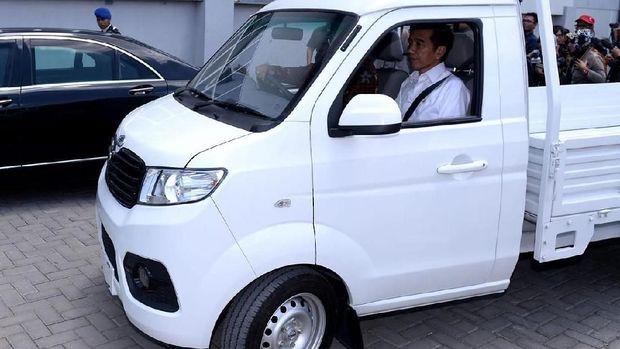 Array,Perbandingan Harga Mobil Esemka Baru dan Bekas