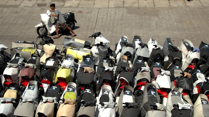 Array,Penjualan Motor di Indonesia Turun Lagi