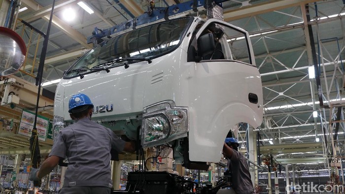 Array,Isuzu Traga Edisi Terbatas Rilis di GIIAS 2025, Cuma Ada 50 Unit!