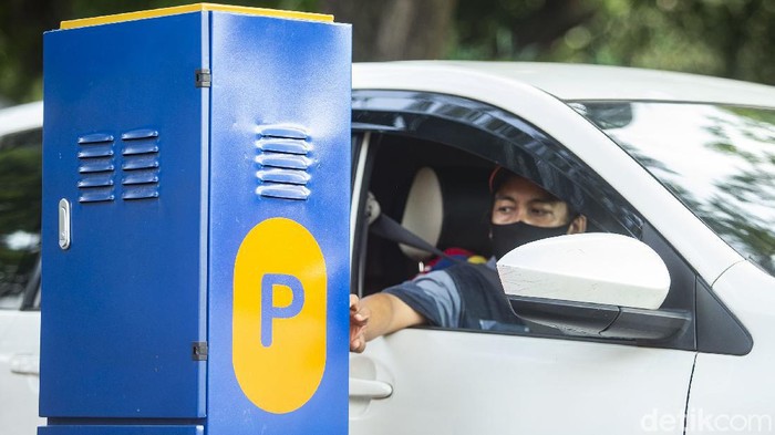 Array,Tarif Parkir di Jakarta Mau Naik, Diklaim Kini Masih Rendah