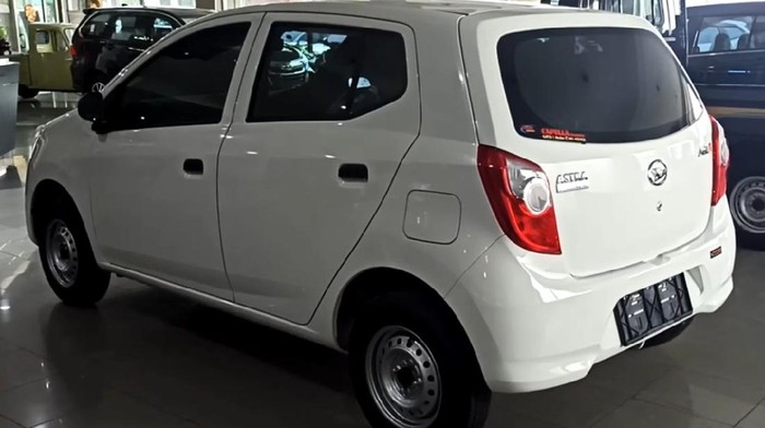 Array,Perjalanan Mobil Termurah di RI: Tanpa Audio-AC, Berujung Setop Produksi