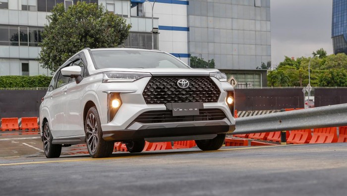 Array,Ternyata Ini Model Toyota Veloz yang Paling Laris di Indonesia