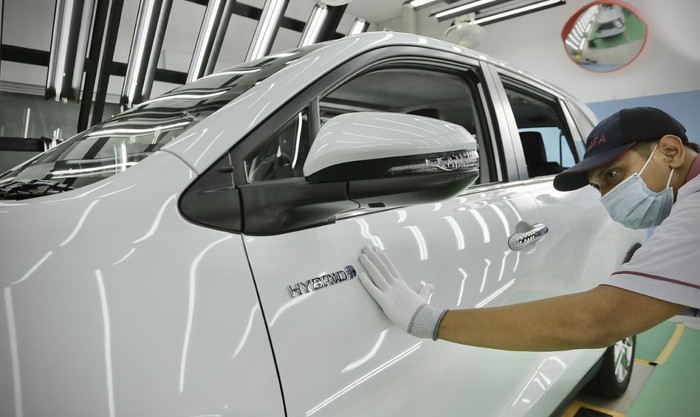 Array,Terungkap! Toyota Bakal Jual Mobil Hybrid 'Murah' di Indonesia