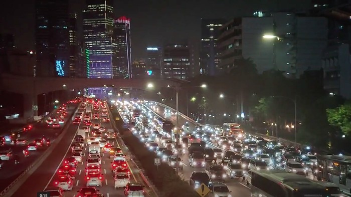 Array,Ternyata Ini Sebabnya Jalan Tol Dalam Kota Lebih Terang Ketimbang Ruas Lainnya