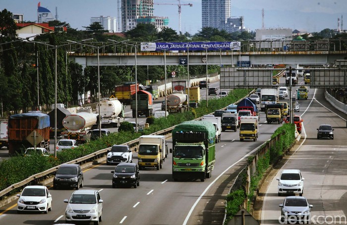 Array,Masih Banyak Truk ODOL Keliaran di Tol, Jalan Jadi Cepat Rusak!