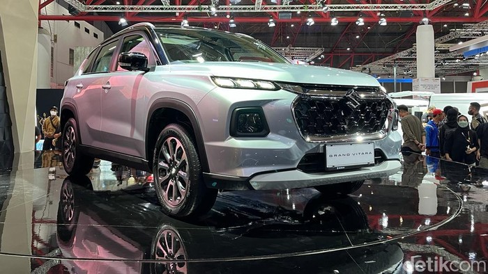 Array,Suzuki Grand Vitara Laku Keras! Tak Sampai 3 Tahun, Terjual 300 Ribu Unit