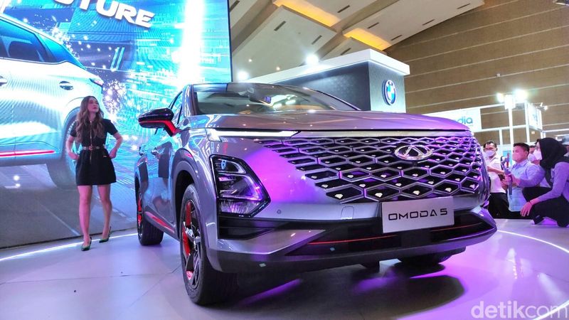 Array,Harga Honda HR-V Termahal Kini di Bawah Rp 500 Juta, Begini Perbandingan dengan Rival